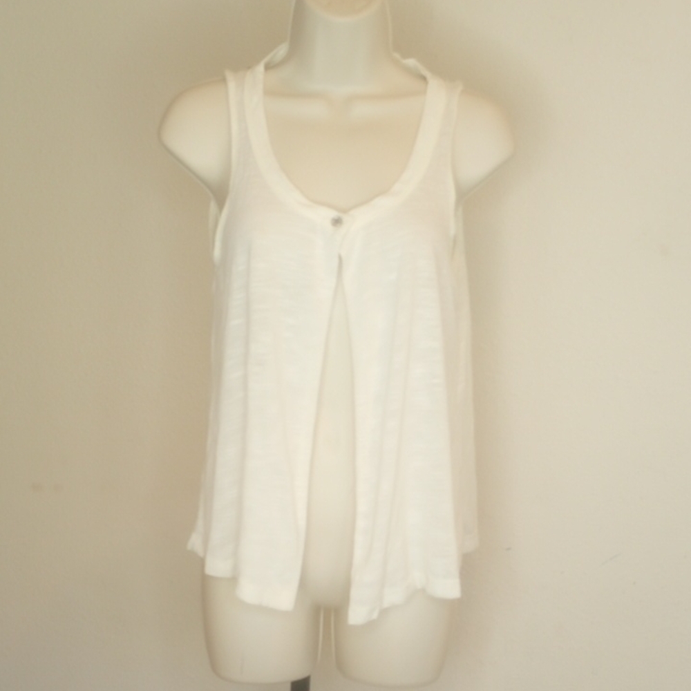 Realitee Clothing White Sleeveless Tie Front Tank Top Sz M Beautiful back design